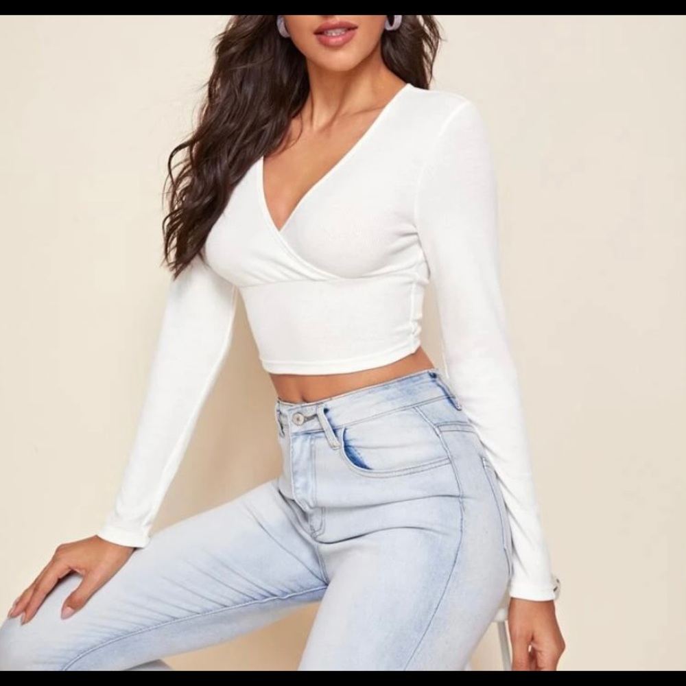 White Crop top and Bralette - Picture 4 of 5